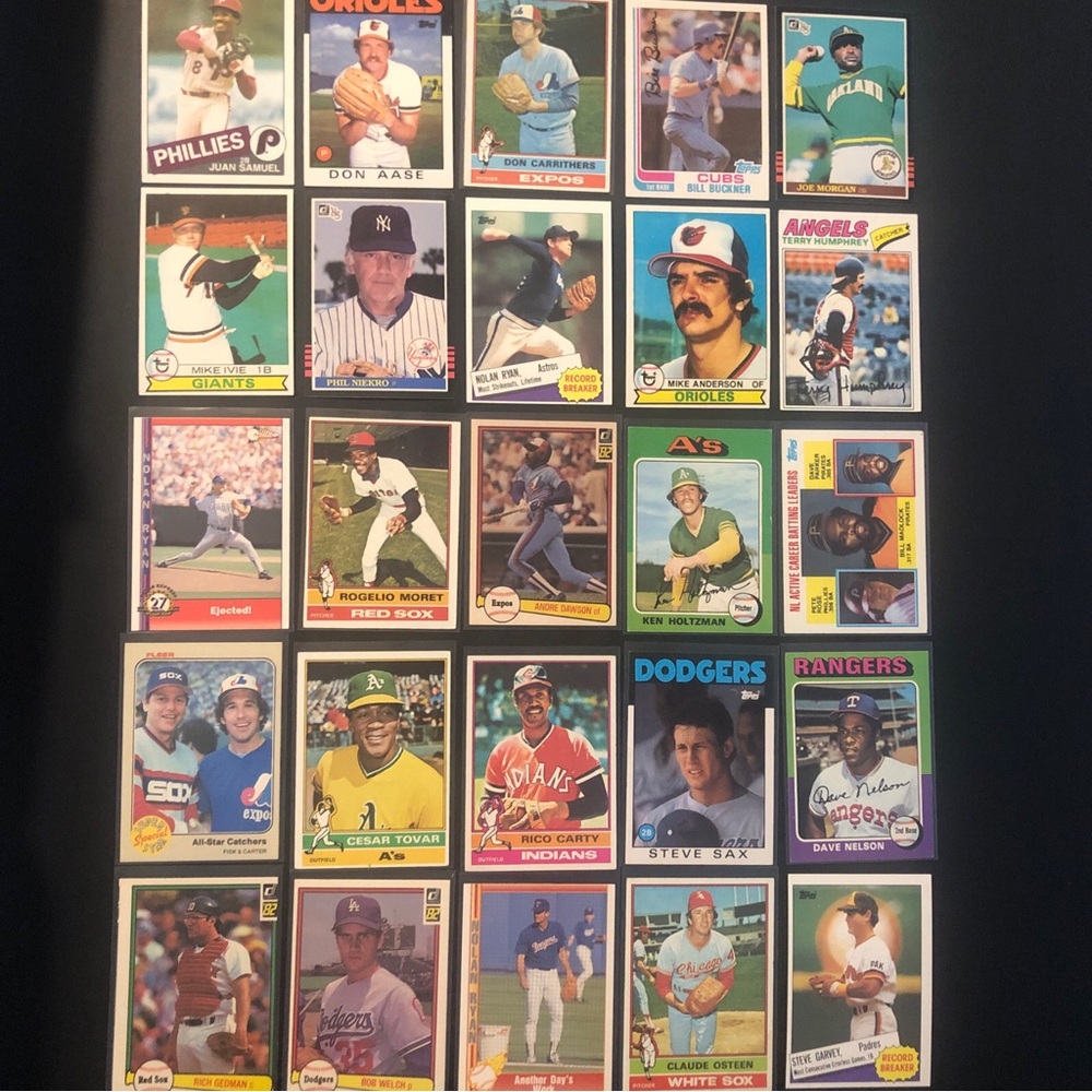 (25) 1970s & 80s Baseball Cards Nolan Ryan Andre Dawson Pete Rose Garvey Fisk